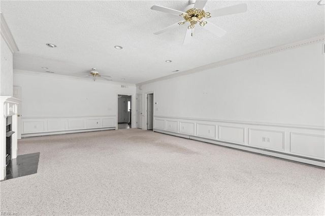 1548 Waterside DR N, Chesapeake, VA 23320