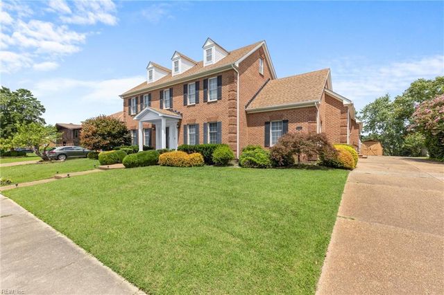 1548 Waterside DR N, Chesapeake, VA 23320