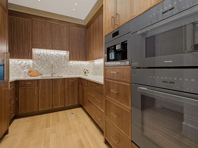 6103 Aberdeen Avenue, Dallas, TX 75230