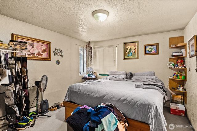 7445 s Pine Street, Tacoma, WA 98409