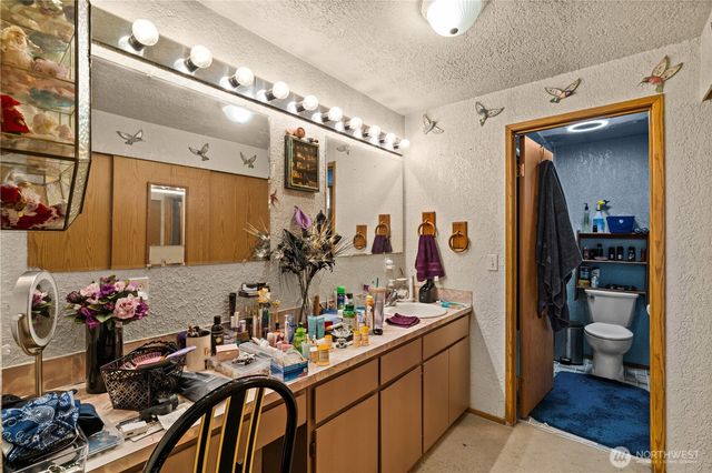 7445 s Pine Street, Tacoma, WA 98409