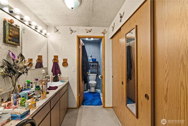 7445 s Pine Street, Tacoma, WA 98409