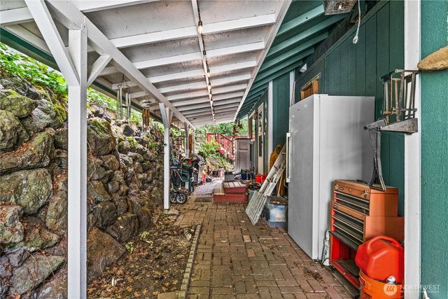 7445 s Pine Street, Tacoma, WA 98409