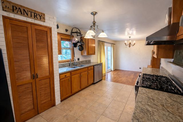 26W431 National Street, Carol Stream, IL 60188