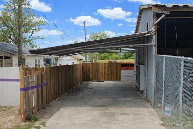 2201 N Houston Avenue C, Mcallen, TX 78501