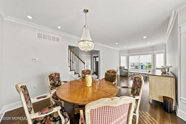 5 Sarah Lane, Eatontown, NJ 07724