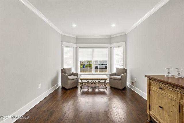 5 Sarah Lane, Eatontown, NJ 07724