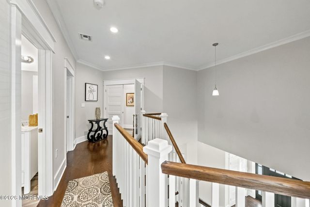 5 Sarah Lane, Eatontown, NJ 07724