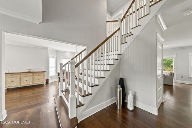 5 Sarah Lane, Eatontown, NJ 07724