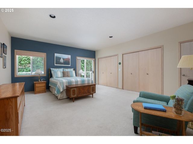 136 Se LARCH St, Newport, OR 97365