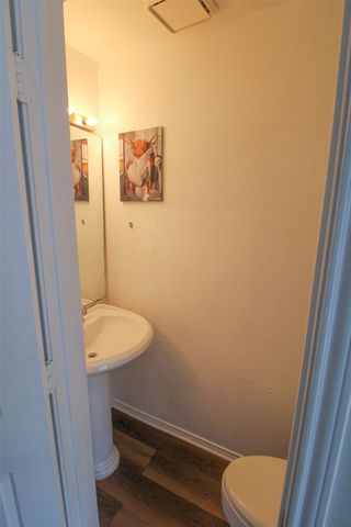 6111 Farmingdale Drive, Arlington, TX 76001