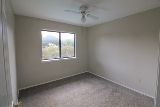 6111 Farmingdale Drive, Arlington, TX 76001