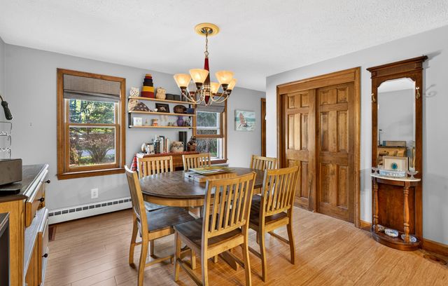8 Raelynn Drive, Derry, NH 03038