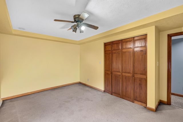 8 Raelynn Drive, Derry, NH 03038