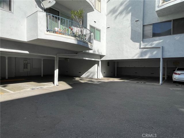 972 E California Boulevard 306, Pasadena, CA 91106