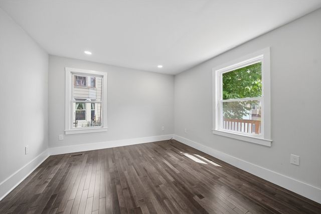 38 S Lincoln, Haverhill, MA 01835
