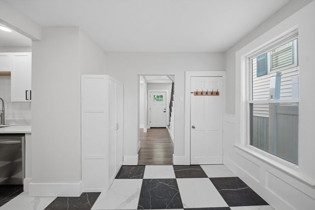 38 S Lincoln, Haverhill, MA 01835