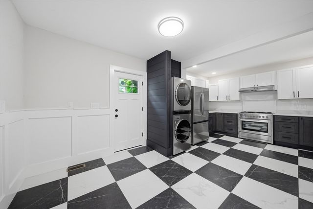 38 S Lincoln, Haverhill, MA 01835