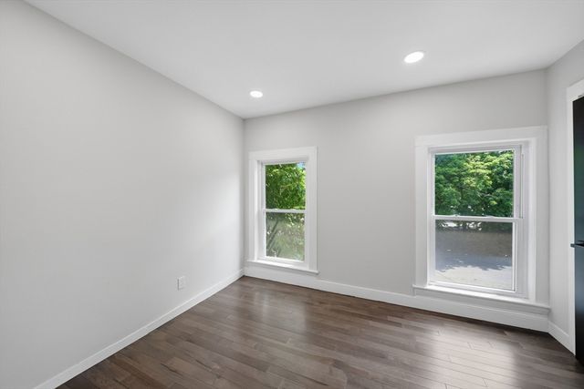 38 S Lincoln, Haverhill, MA 01835