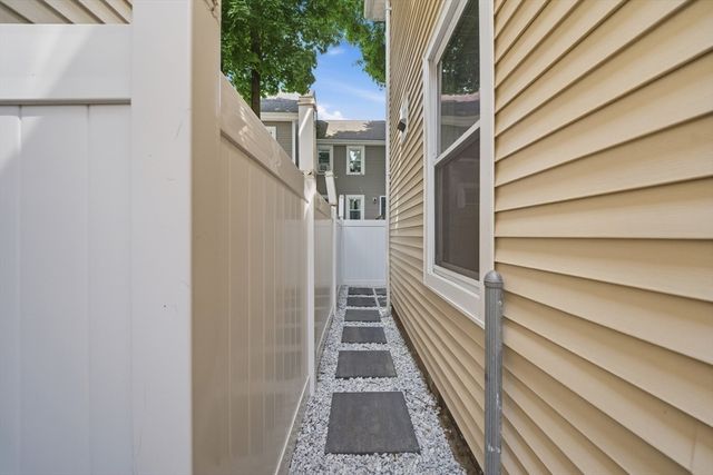 38 S Lincoln, Haverhill, MA 01835