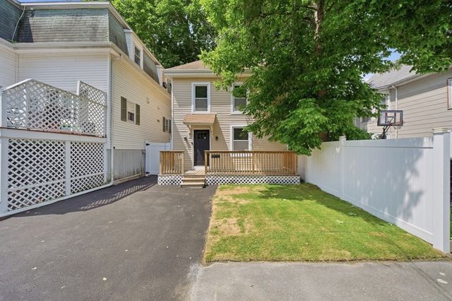 38 S Lincoln, Haverhill, MA 01835