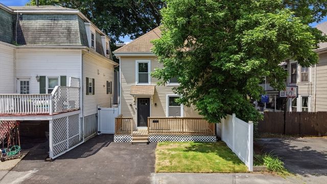 38 S Lincoln, Haverhill, MA 01835