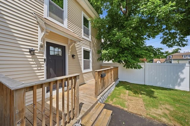 38 S Lincoln, Haverhill, MA 01835