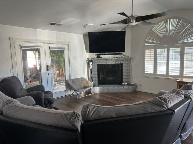 1440 Windsor Ct, Turlock, CA 95380