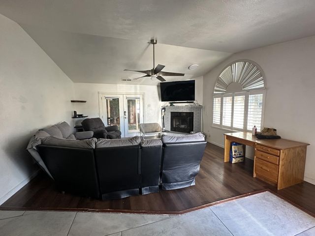 1440 Windsor Ct, Turlock, CA 95380