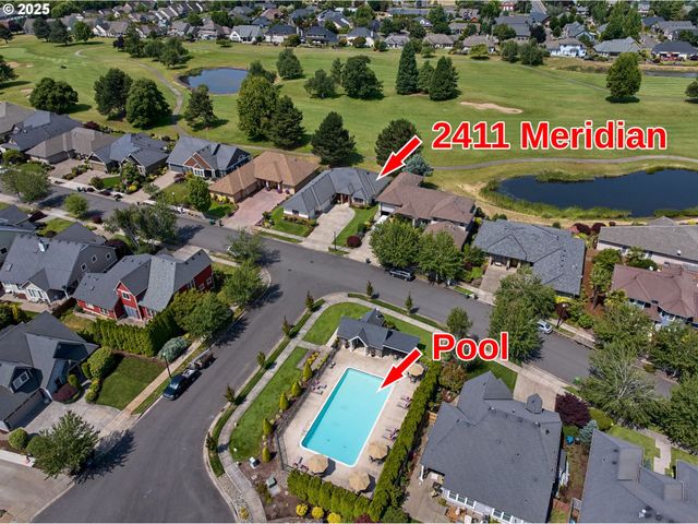 2411 MERIDIAN Dr, Woodburn, OR 97071