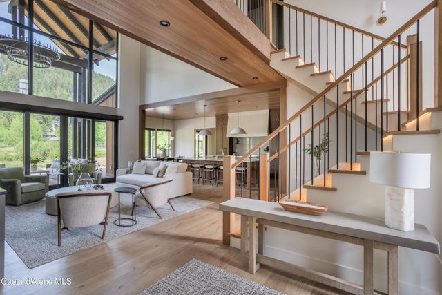 12 Alpenrose LN, Sandpoint, ID 83864