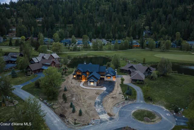 12 Alpenrose LN, Sandpoint, ID 83864