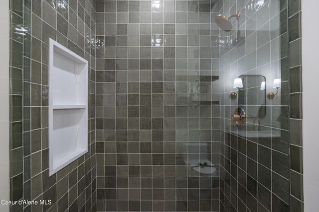 12 Alpenrose LN, Sandpoint, ID 83864
