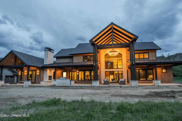 12 Alpenrose LN, Sandpoint, ID 83864