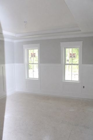 32 Mendon St, Upton, MA 01568