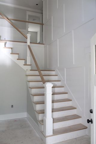 32 Mendon St, Upton, MA 01568
