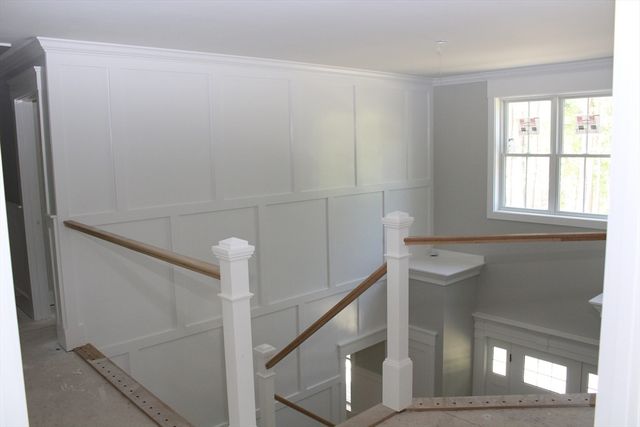 32 Mendon St, Upton, MA 01568