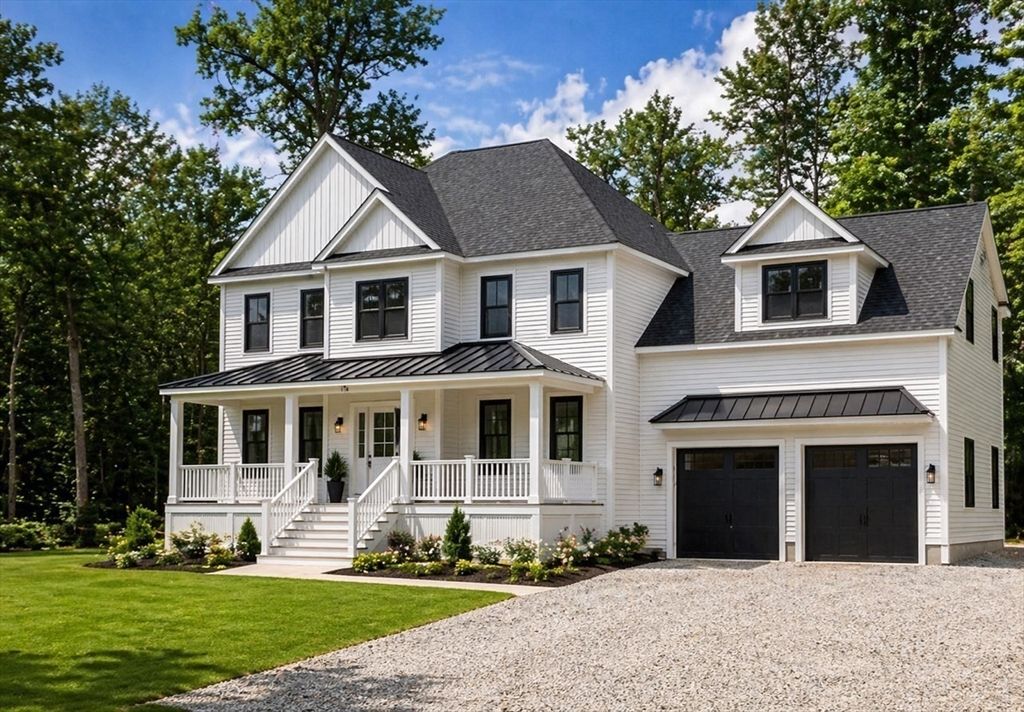 32 Mendon St, Upton, MA 01568