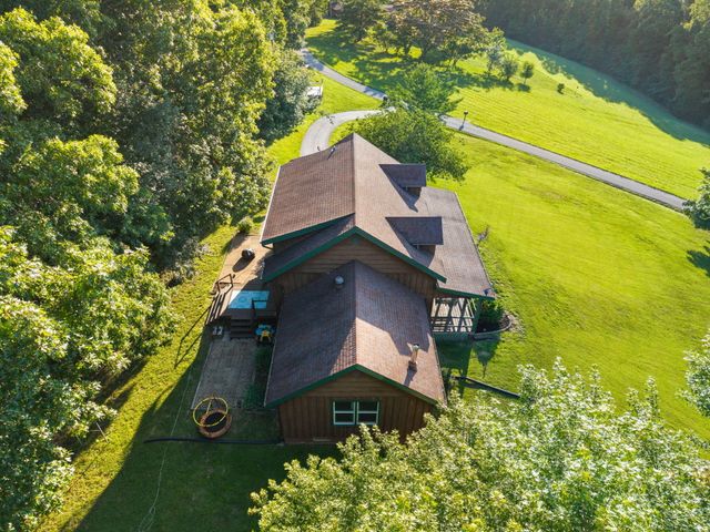 69 Hill Crest Lane, Wellington, KY 40387