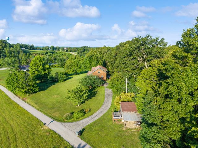 69 Hill Crest Lane, Wellington, KY 40387