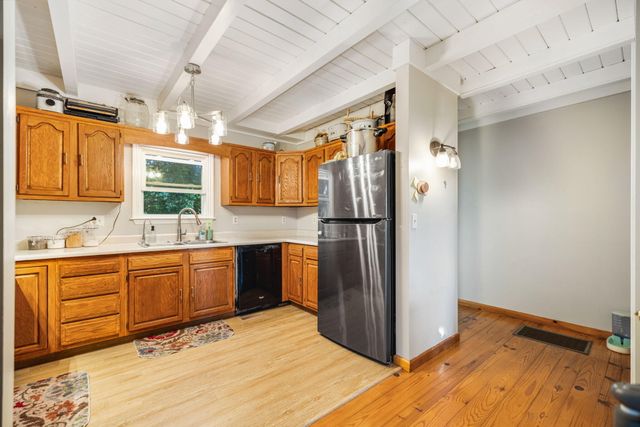 69 Hill Crest Lane, Wellington, KY 40387