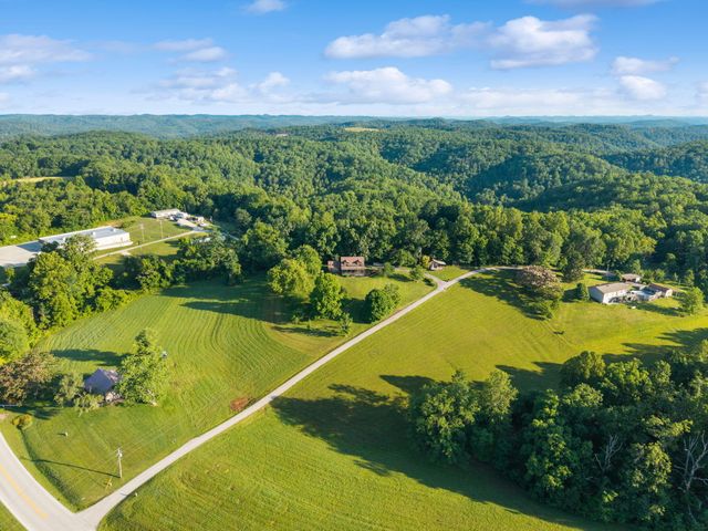 69 Hill Crest Lane, Wellington, KY 40387