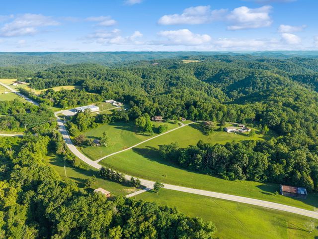 69 Hill Crest Lane, Wellington, KY 40387