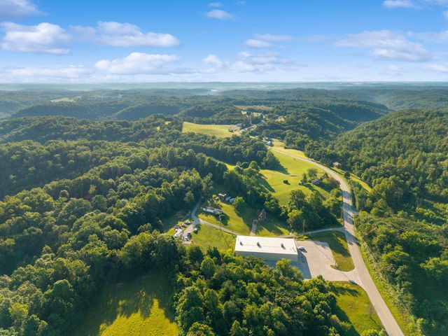 69 Hill Crest Lane, Wellington, KY 40387