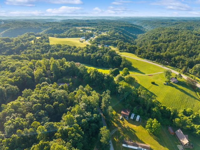 69 Hill Crest Lane, Wellington, KY 40387
