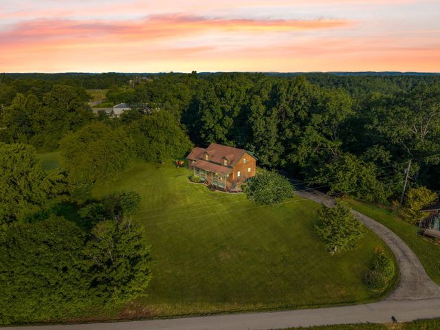 69 Hill Crest Lane, Wellington, KY 40387
