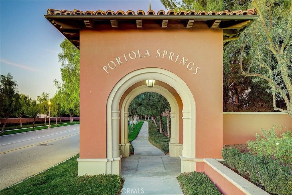 Image 29 of property listing at 107 Kestrel, Irvine, CA 92618