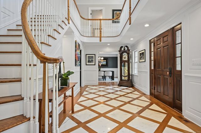33 Cliffdale Road, Greenwich, CT 06831