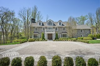 33 Cliffdale Road, Greenwich, CT 06831