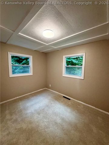 807 Dutch Hollow Road, Dunbar, WV 25064